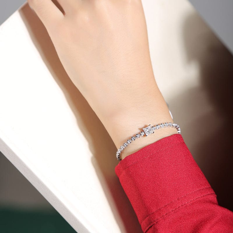 woman wearing nolo moissanite 925 sterling silver round tennis bracelet